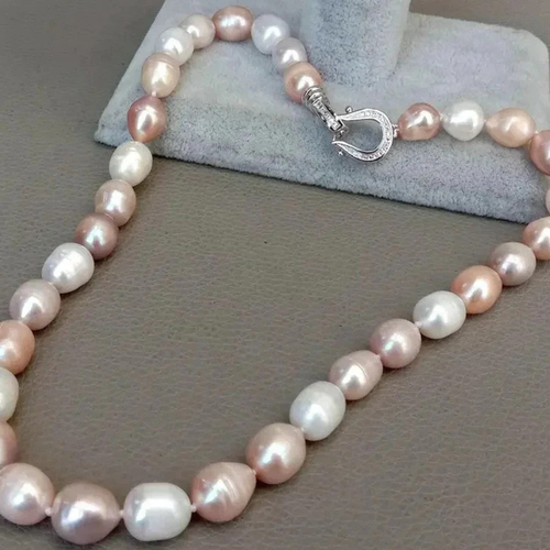 COLORFUL PEARL NECKLACE